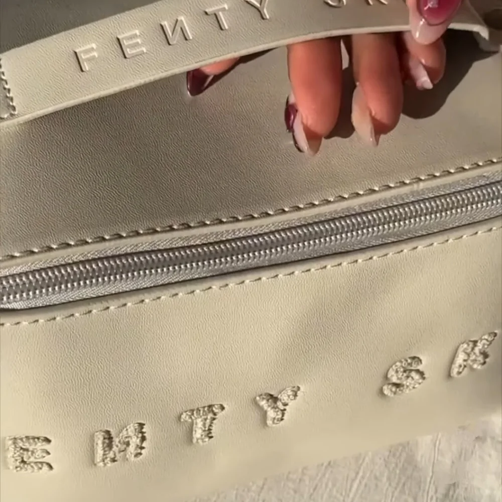 FENTY SKIN- Cosmetic Travel Make-Up Bag. Zippered Bag. New- Never Used - Picture 3 of 10